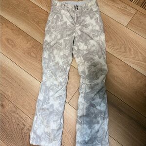 White Camo Womens Gerry Snow pants XS